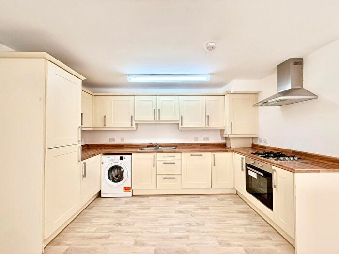 2 Bedroom Flat To Rent In Warrington Street, Birkenhead, CH41