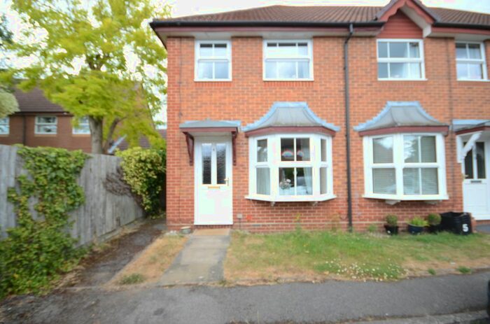 2 Bedroom End Of Terrace House To Rent In Blanchard Close, Woodley, Reading, RG5