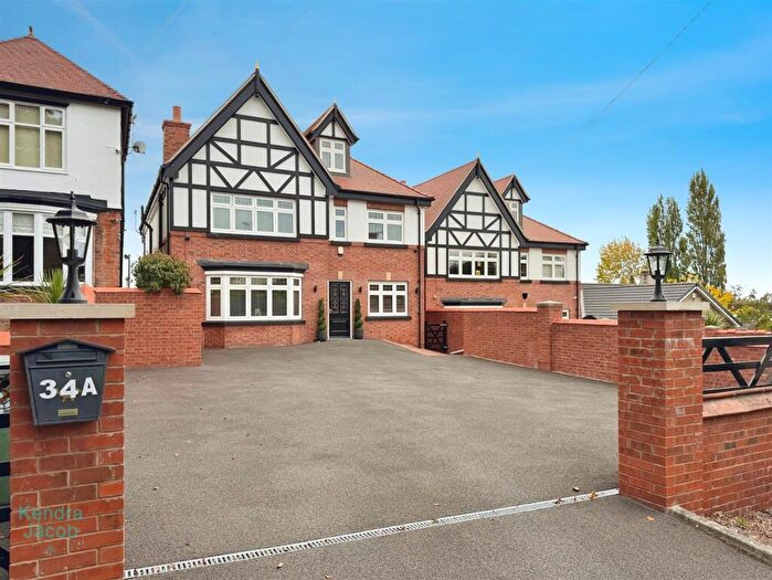 5 Bedroom Detached House For Sale In Highland Grove, Worksop, S81