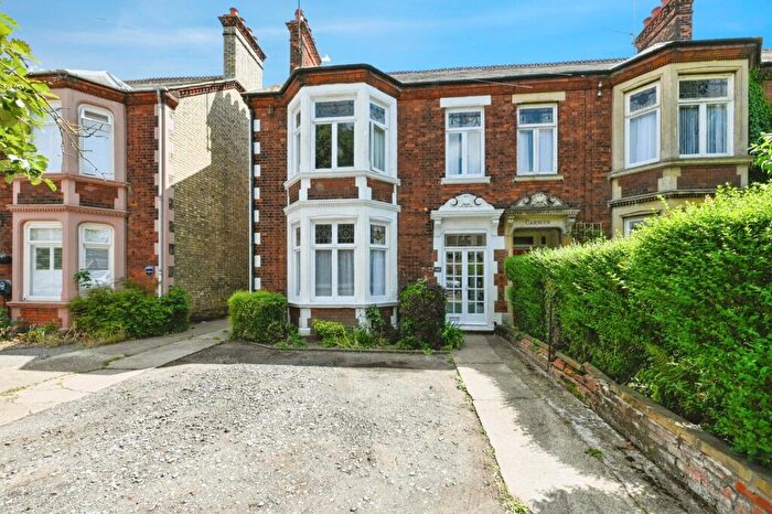 5 Bedroom Semi-Detached House For Sale In Lynn Road, Wisbech, Cambridgeshire, PE13