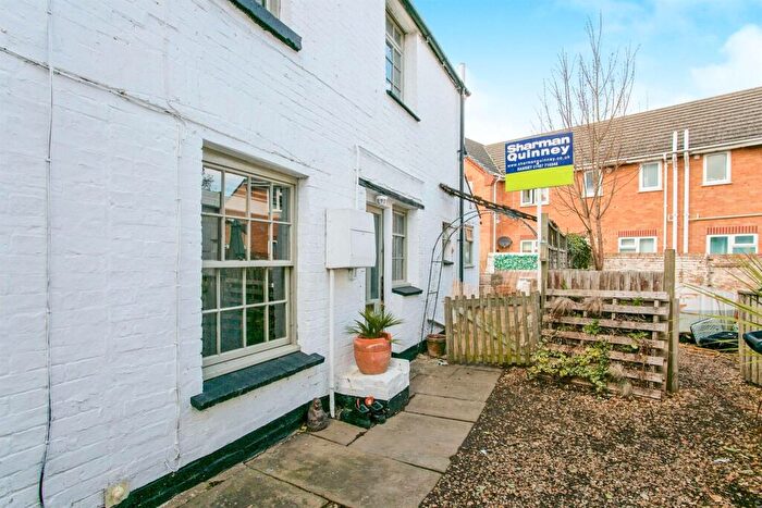 2 Bedroom House To Rent In The Pavement, Ramsey, PE26