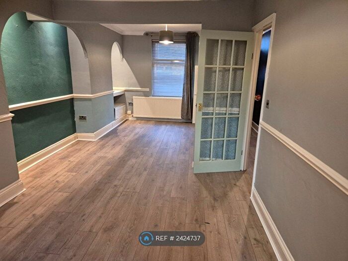 3 Bedroom Terraced House To Rent In Northcote Street, Northampton, NN2