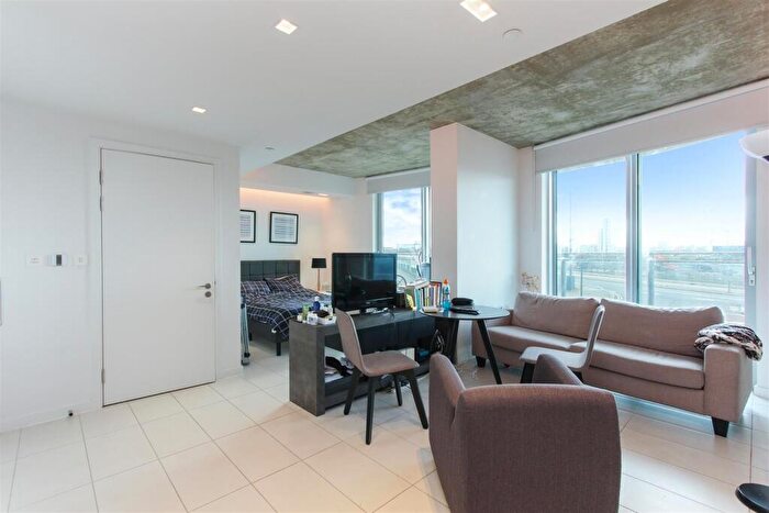 Apartment For Sale In Tidal Basin Road, London, E16