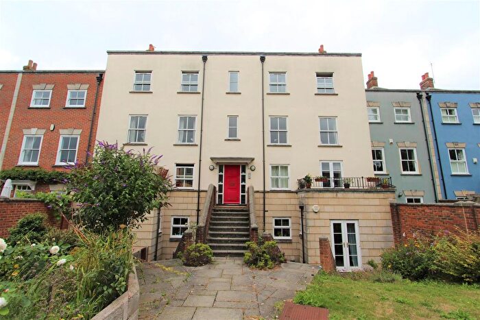 2 Bedroom Flat To Rent In Flat, Kingsdown Parade, Bristol, BS6