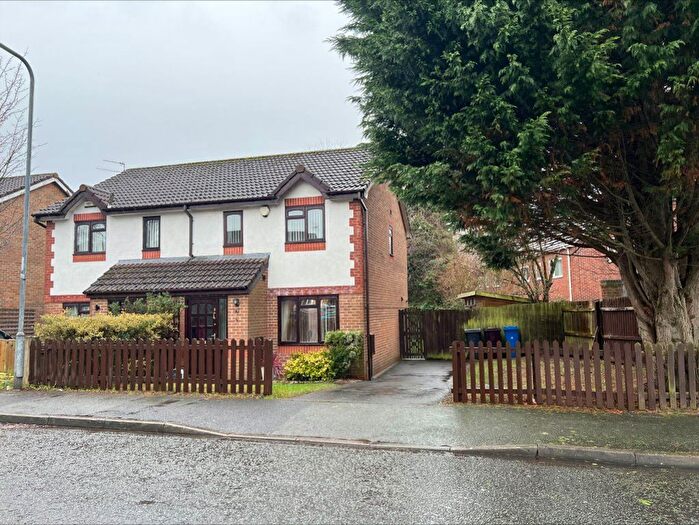 3 Bedroom Semi-Detached House To Rent In Millwood Gardens, Prescot, L35