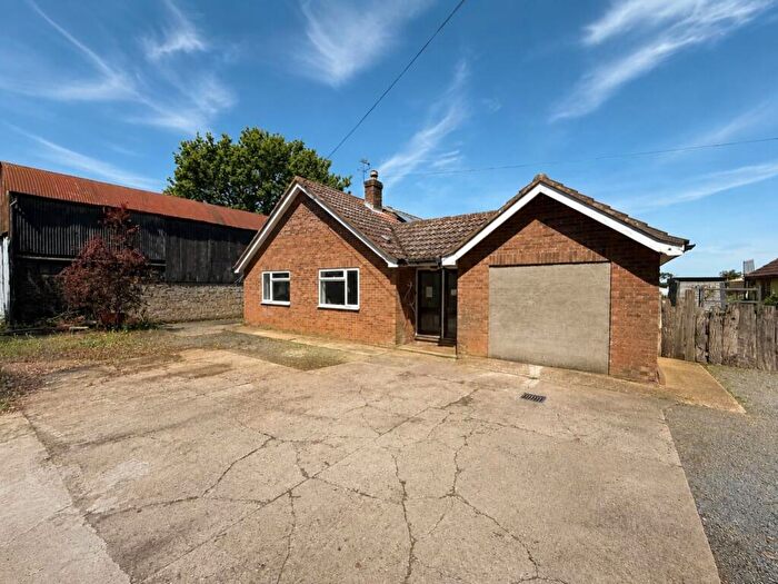 3 Bedroom Detached Bungalow To Rent In Bowbeck, Bardwell, Suffolk, IP31