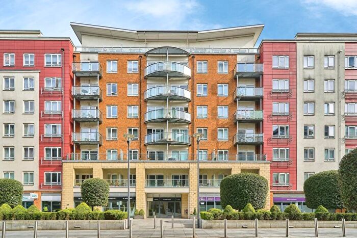 1 Bedroom Apartment For Sale In Boulevard Drive, London, NW9