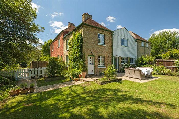 3 Bedroom Semi-Detached House For Sale In Oast Cottages, The Street, Woodnesborough, Sandwich, CT13