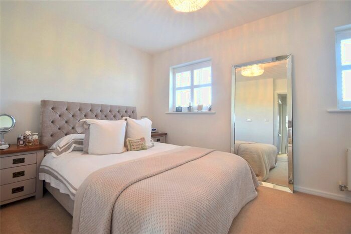 2 Bedroom Terraced House To Rent In Long Furlong Drive, Slough, Berkshire SL2