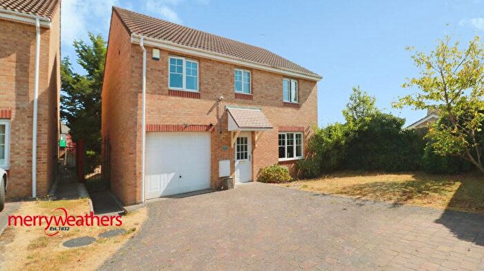 4 Bedroom Detached House For Sale In Champany Fields, Dodworth, Barnsley, S75