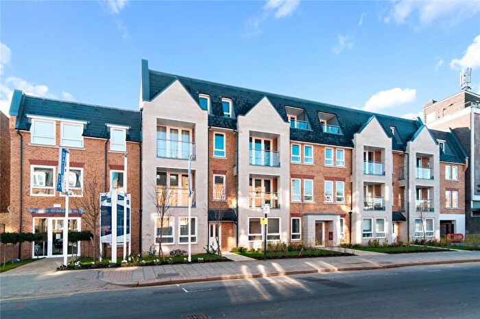 1 Bedroom Apartment To Rent In Westwood House, Old Devonshire Road, London, SW12