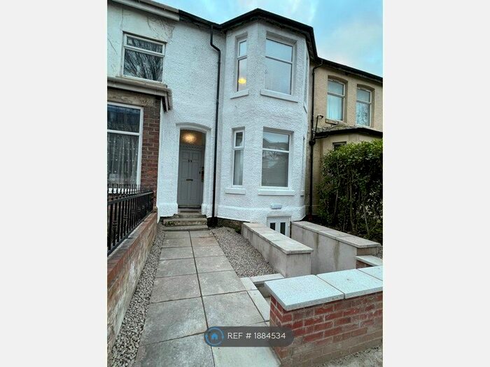 1 Bedroom Flat To Rent In St Andrews Road North, Lytham St Annes, FY8