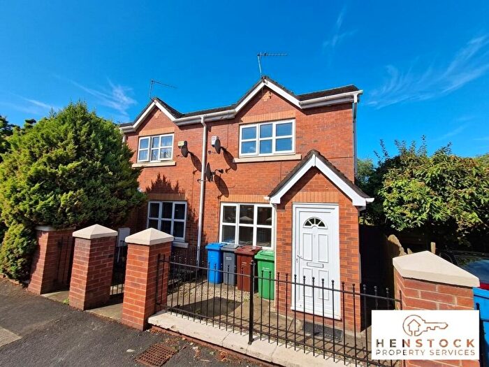 2 Bedroom End Of Terrace House For Sale In Reedshaw Road, Manchester, M9