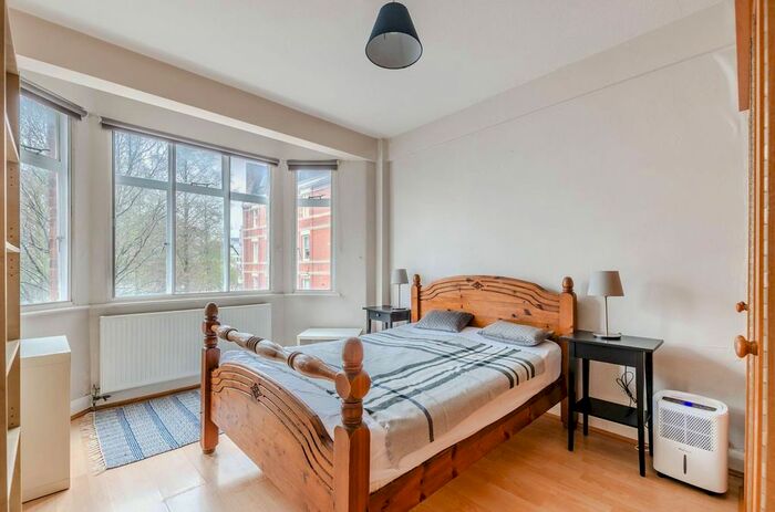 2 Bedroom Flat To Rent In Cleveland Street, Fitzrovia, London, W1T