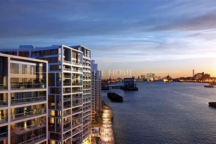 2 Bedroom Flat For Sale In Duke Of Wellington Avenue, London, SE18