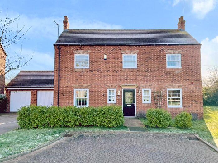 4 Bedroom Detached House For Sale In Canon Price Road, Barford, Warwick, CV35
