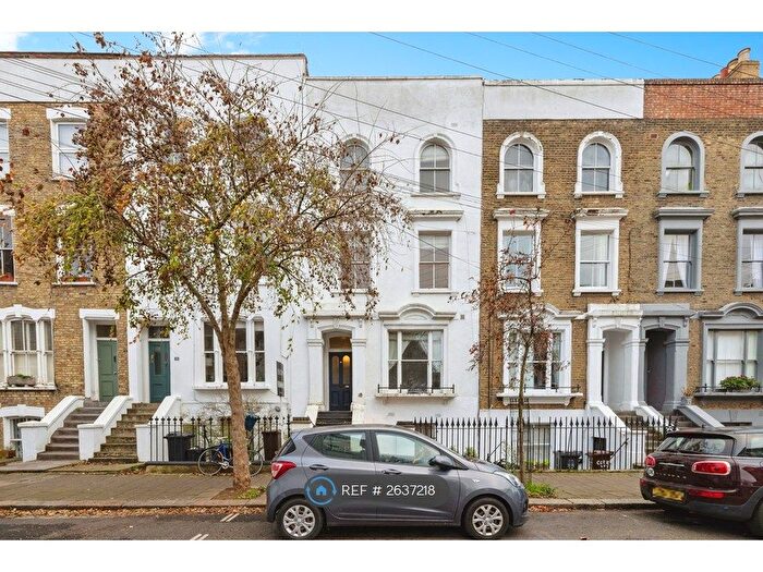 3 Bedroom Flat To Rent In Beatty Road, London, N16