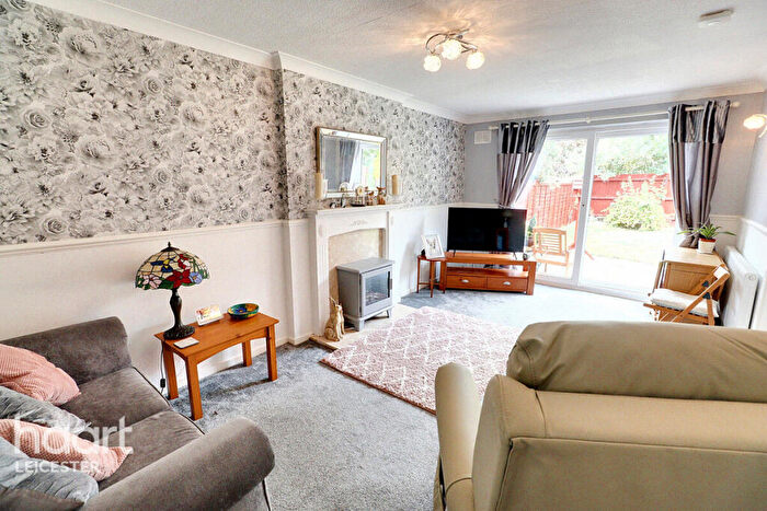 2 Bedroom Semi-Detached Bungalow For Sale In Blackthorn Drive, Syston, LE7