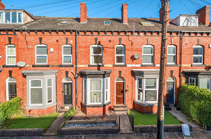 3 Bedroom Terraced House For Sale In Ashville Terrace, Headingley, Leeds, LS6