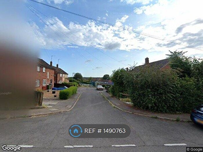 3 Bedroom Semi-Detached House To Rent In Windsor Road, Wellingborough, NN8