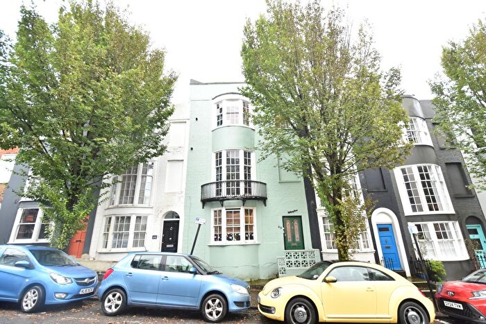 1 Bedroom Flat To Rent In Egremont Place, Brighton, BN2