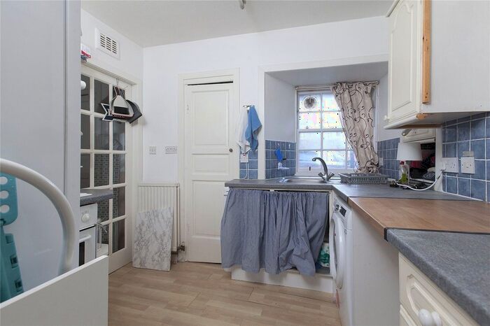 1 Bedroom Flat To Rent In Market Street, St Andrews, Fife, KY16