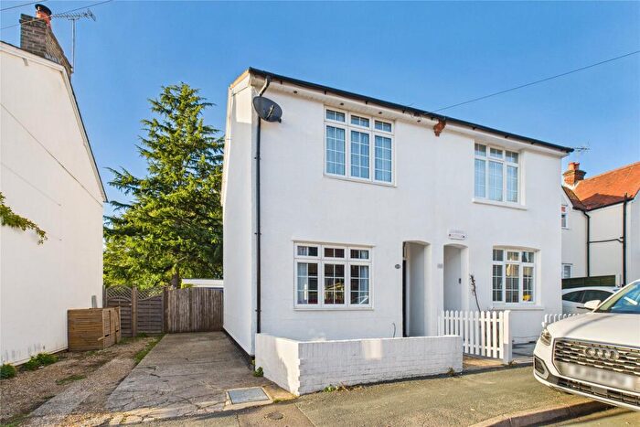 2 Bedroom Semi-Detached House To Rent In Barossa Road, Camberley, Surrey, GU15