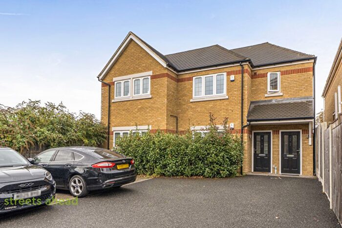 2 Bedroom Flat For Sale In South Park Hill Road, South Croydon, CR2