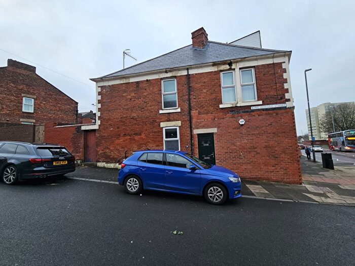 2 Bedroom Flat To Rent In Sunderland Road, Gateshead, NE8