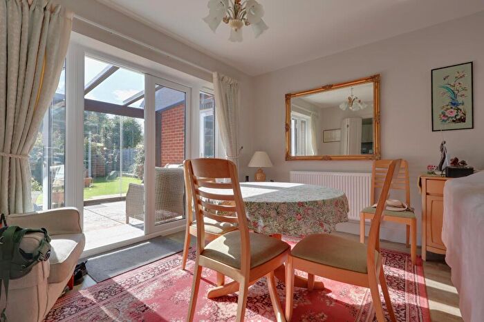 2 Bedroom Semi-Detached Bungalow For Sale In Deerleap Lane, Rowlands Castle, PO9