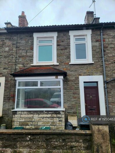 4 Bedroom Terraced House To Rent In Lodge Causeway, Bristol, BS16