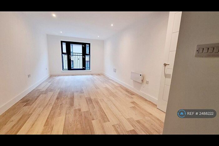 2 Bedroom Flat To Rent In Digbeth One, Birmingham, B12