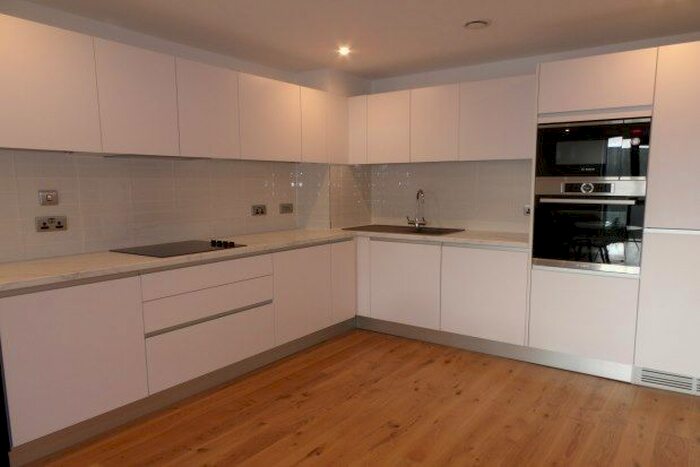 2 Bedroom Flat To Rent In Communication Row, Birmingham, B15