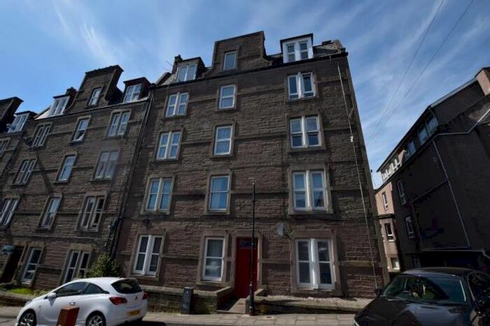 2 Bedroom Flat To Rent In (L) Step Row, Dundee, DD2