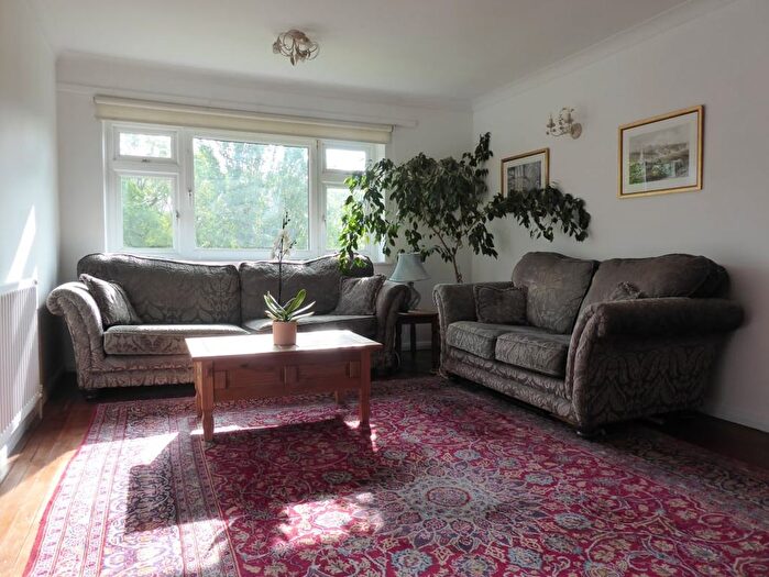 2 Bedroom Flat For Sale In Linkfield Court, Auckland Road, London, SE19