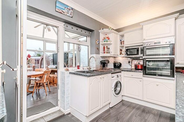 2 Bedroom Semi-Detached Bungalow For Sale In Fiddler's Lane, Chorley, PR6