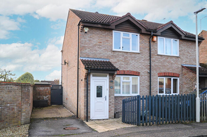 2 Bedroom Semi-Detached House For Sale In Golding Thoroughfare, Chelmer Village, Chelmsford, CM2
