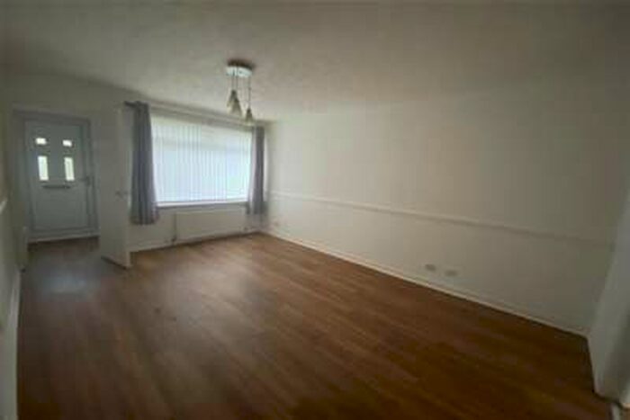 2 Bedroom Flat To Rent In Aldersyde Terrace, Cleland, ML1