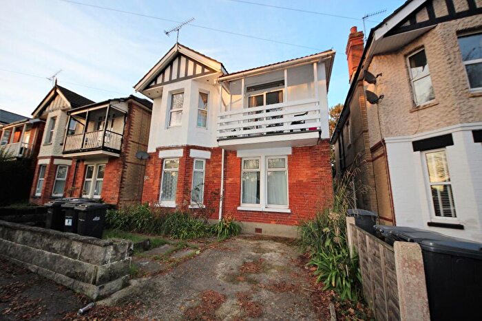 8 Bedroom House To Rent In Maxwell Road, Winton, Bournemouth, BH9