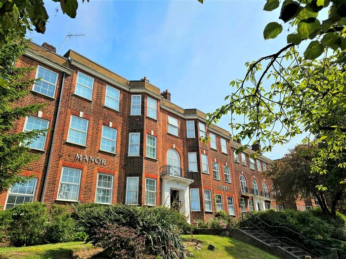 2 Bedroom Flat To Rent In Aylmer Road, London, N2