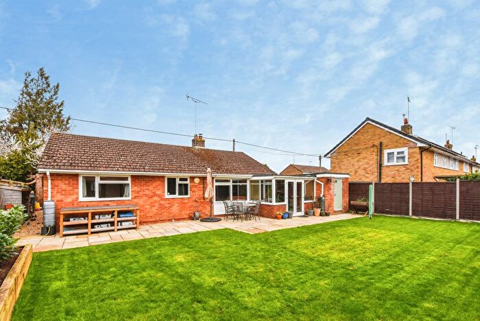 3 Bedroom Detached Bungalow For Sale In Andrew Close, Durrington, Salisbury, SP4