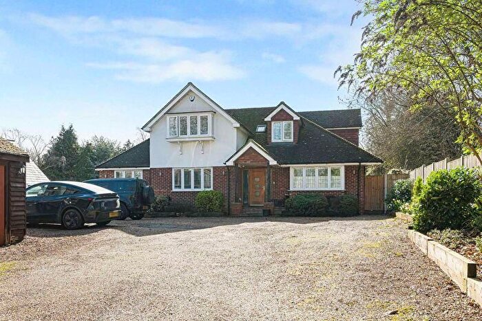 4 Bedroom Detached House For Sale In Downe Road, Keston, BR2