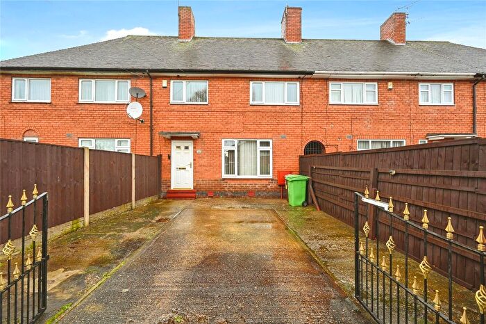 3 Bedroom Terraced House For Sale In Westleigh Road, Nottingham, Nottinghamshire, NG8
