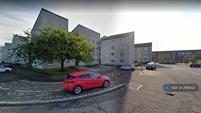2 Bedroom Flat To Rent In Eglinton Court, Glasgow, G5