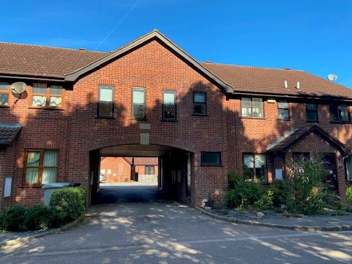 1 Bedroom Flat To Rent In Riverhead, Louth, LN11