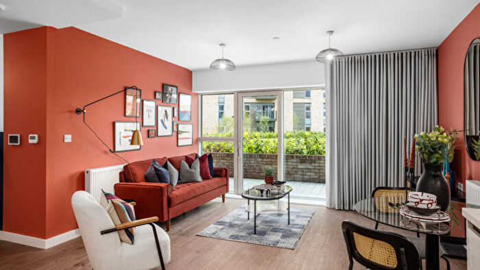 2 Bedroom Apartment For Sale In Flagstaff Road, Reading, RG2