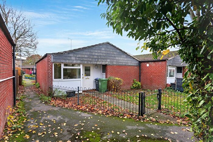 2 Bedroom Bungalow For Sale In Ogilvie Square, Calne, SN11