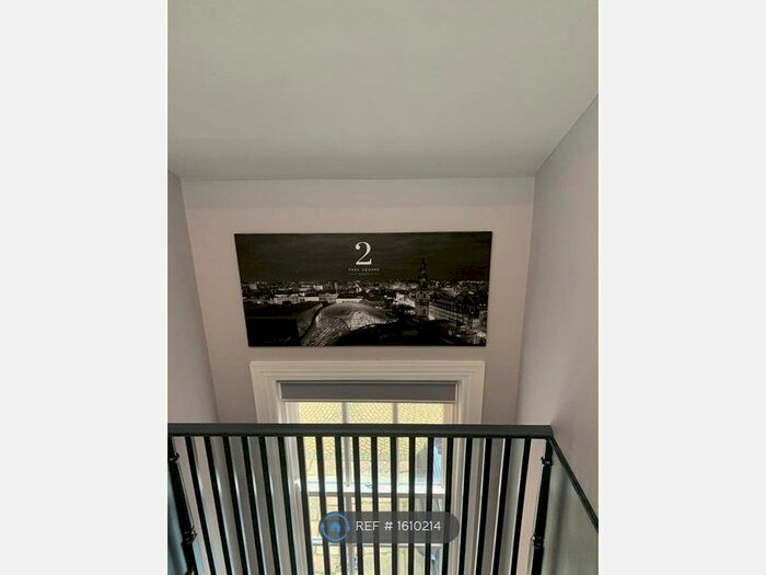 1 Bedroom Flat To Rent In Park Square East, Leeds, LS1