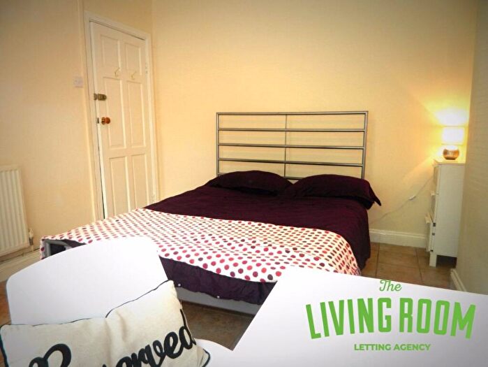 4 Bedroom House To Rent In Allensbank Road, Heath, Cardiff, CF14