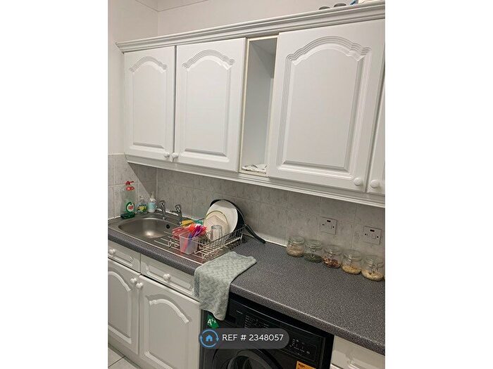 2 Bedroom Flat To Rent In City Road, Newcastle Upon Tyne, NE1